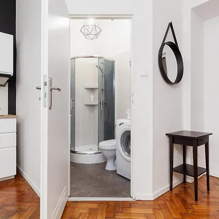 Urban Twilight Stay - 1Br- Kazimierz District 아파트 *